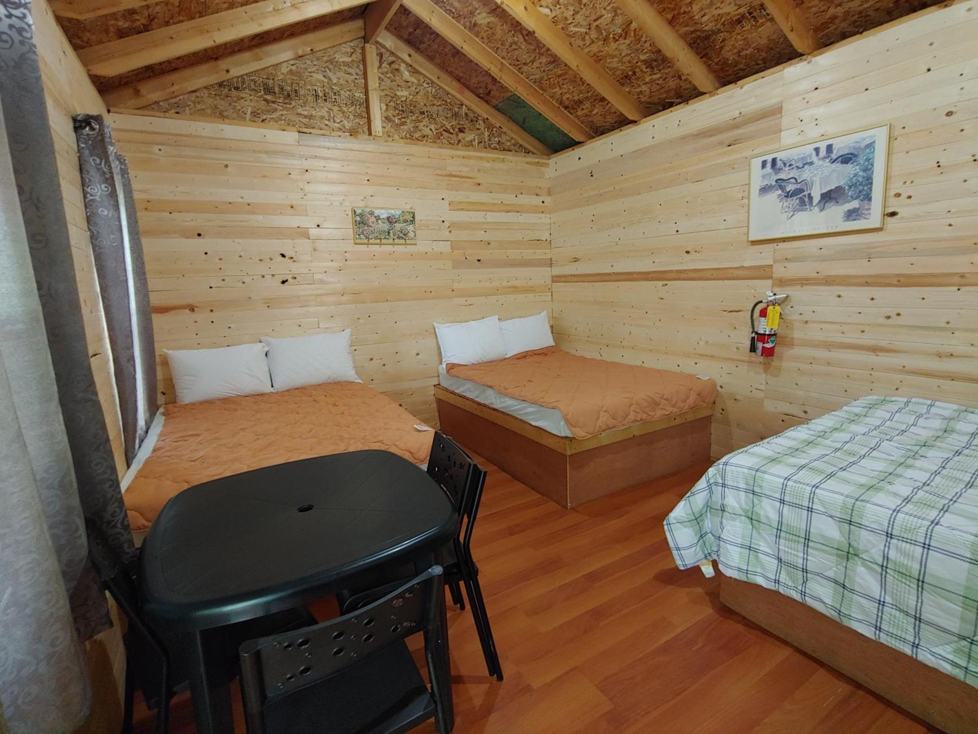 Oakhill Pines Campground บริดจ์วอเตอร์ ภายนอก รูปภาพ
