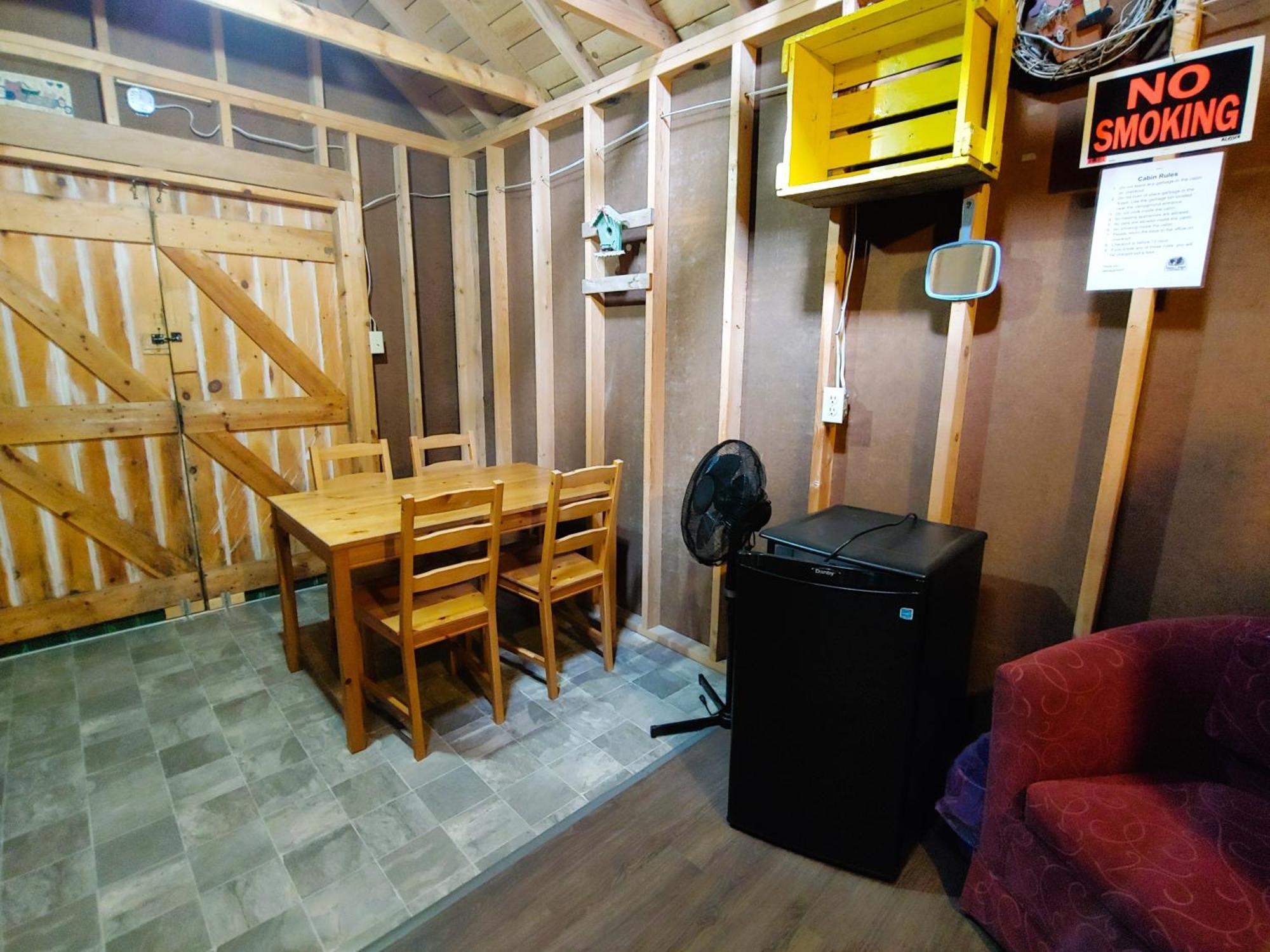 Oakhill Pines Campground บริดจ์วอเตอร์ ภายนอก รูปภาพ